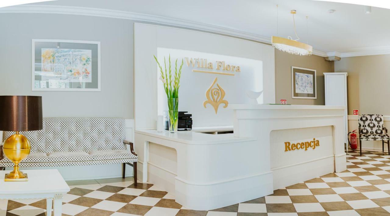 Hotel Willa Flora Щецин Экстерьер фото